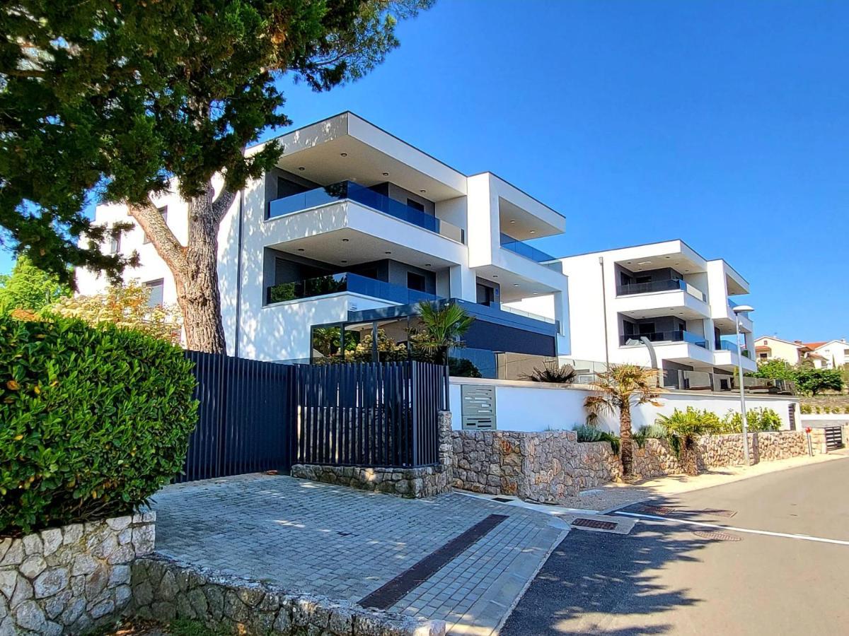 Modern Apartments Elle Malinska 万塔西西 外观 照片